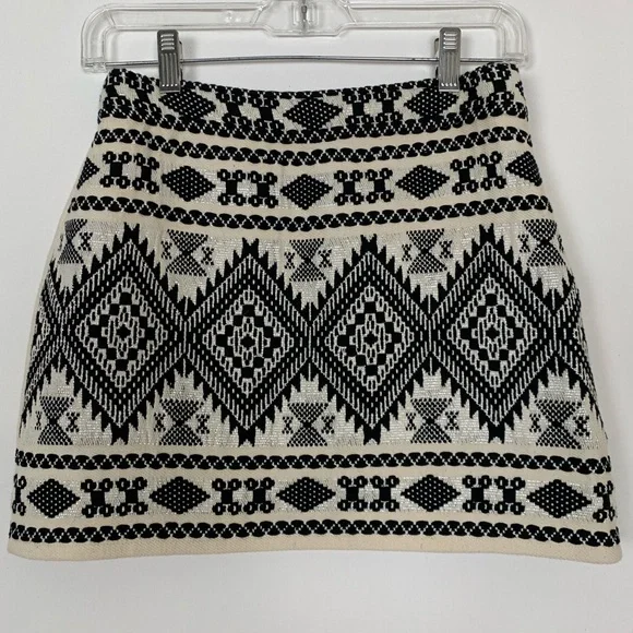 TOPSHOP Petite Blanket Mini Skirt Size 2 - Picture 2 of 8